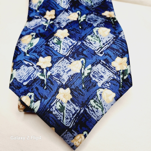 VALENTINO BERTINI Paris silk 💯 - Picture 5 of 10